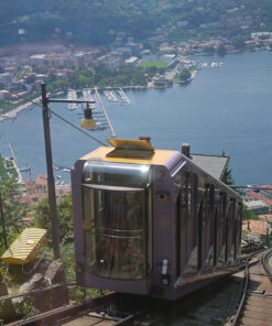Brunate and Como private tour by cable car