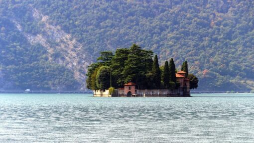 Lake Iseo isles