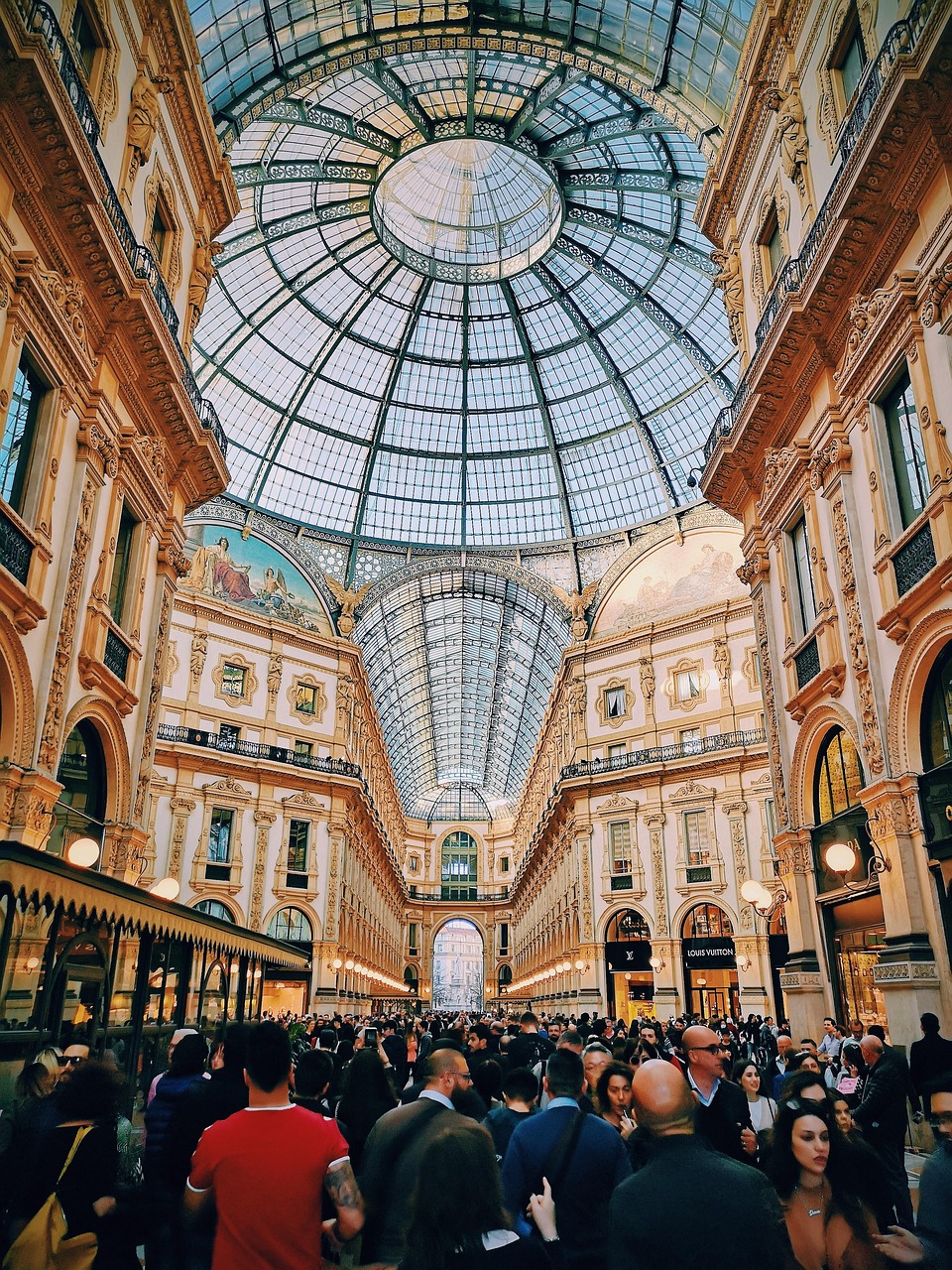 Walk Through Milan’s Legendary Coffee Bars – Private Tour