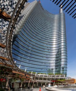 Explore Milan’s Modern Architecture – Private Skyline Walking Tour