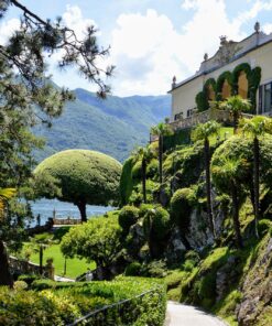 Lake Como private tour villas and gardens