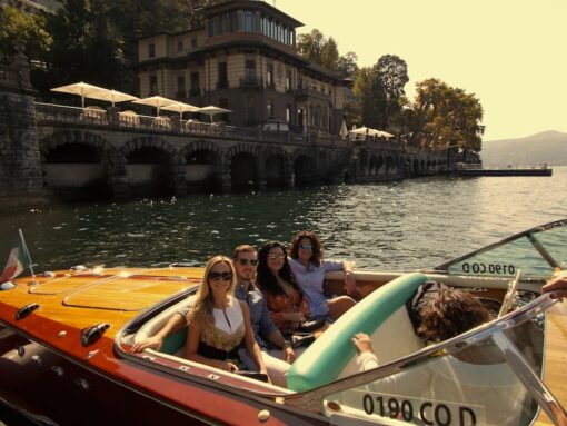 Private cruise by Riva boat - Lake Como