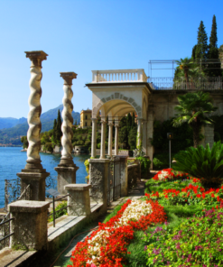 Full day private tour on Lake Como: Varenna