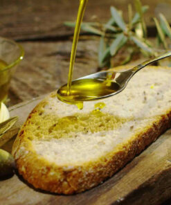 Oil tasting Lake Garda