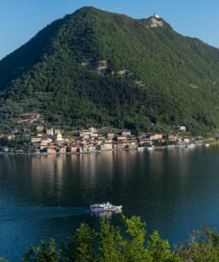 Lake Iseo by Private Boat: Villages, Montisola & Wine Tasting